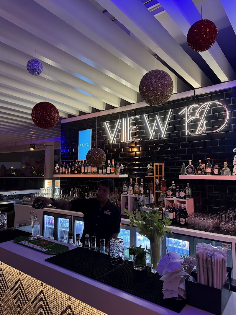 VIEW 180 Restaurant & Bar at NH Collection Dubai The Palm - Rooftops in Palm Jumeirah Plot No. 220 (381-2730 - Dubai - United Arab Emirates, Dubai | Best of Dubai